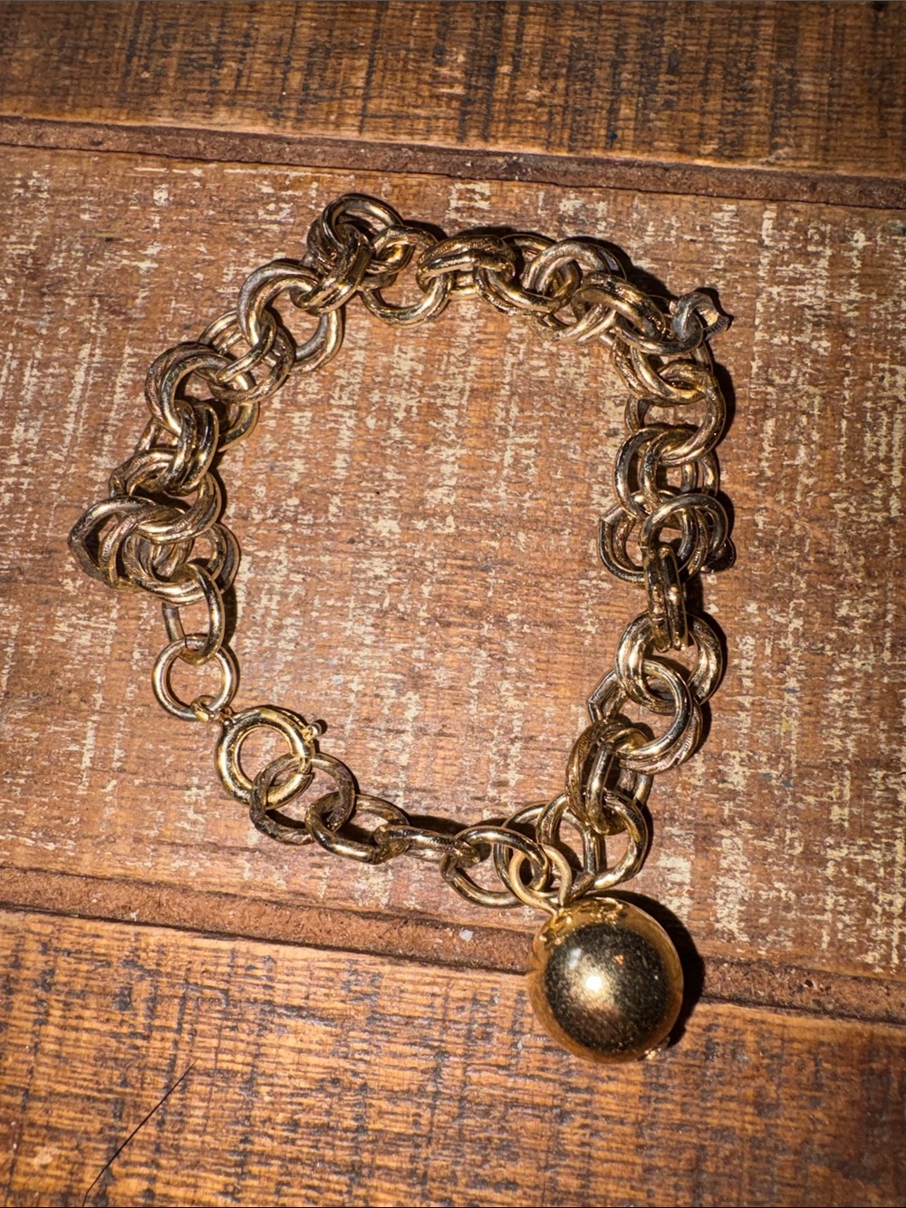 Vintage Gold-Tone Link Charm Chain Bracelet with Globe Charm